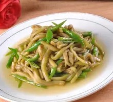 Stir-Fried Eggplant and Green Pepper Strips