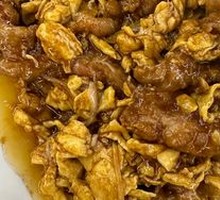 Sour Stir-Fried Egg with Wood Ear Mushrooms