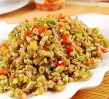 Sour Pickled Beans with Minced Pork