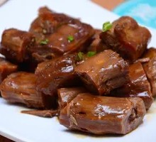 Sauce-flavored Duck Neck