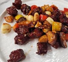 Garlic Beef Cubes