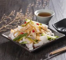 招牌手工红油面皮