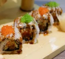 Grilled Salmon Rolls