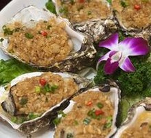 特大生蚝蒜蓉粉丝蒸