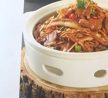 农家咸肉烧竹笋衣