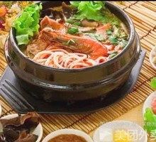 鱼豆腐香菇贡丸鹌鹑蛋米线
