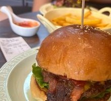 Bacon Cheese Beef Burger