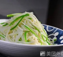 Green Pepper and Potato Noodles Rice Bowl