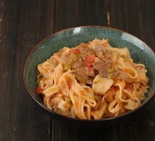 Stir-Fried Meat with Knife-Cut Noodles