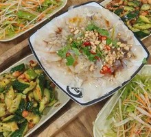 Cold Noodles with Cucumber