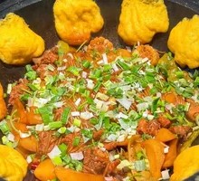 Stewed Goose in Iron Pot