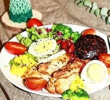 Pan-Seared Chicken Breast with Brown Rice