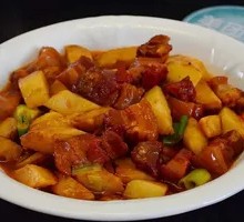 Braised Pork with Potatoes