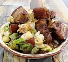 Braised Pork with Cabbage