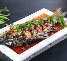 Garlic Stir-Fried Fish