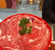 Fresh-cut Wagyu Strip