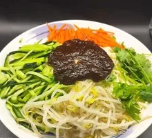 Zhajiangmian