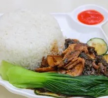 Mei Cai Braised Pork Rice Bowl