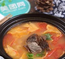 Stewed Beef Brisket with Tomato in Clay Pot