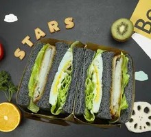 鳕鱼鸡蛋三明治