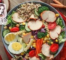 Low-Temperature Chicken Breast Salad