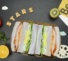 奥尔良鸡腿排三明治