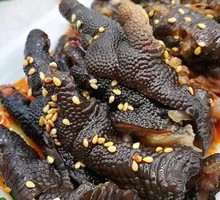 凉拌黑鸡爪