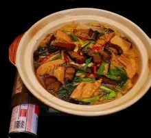 Xiangxi Preserved Meat Hot Pot