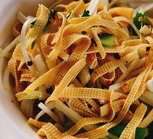 Cold-mixed dried tofu strips