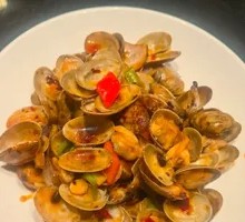 Spicy Stir-Fried Clams
