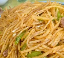 Sliced Potatoes with Green Pepper