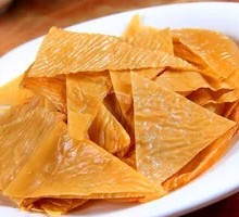 Oil-soaked tofu skin