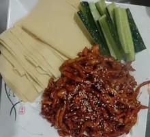 Beijing-style Shredded Pork in Soy Sauce