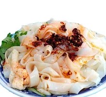 Ham Stir-Fried Rice Noodles