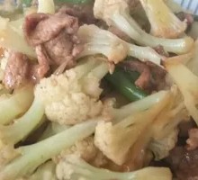 Stir-fried Cauliflower with Pork