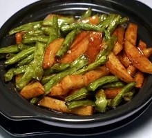 砂锅土豆条烧四季豆