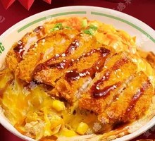 Hong Kong-Style Large Chicken Cutlet with Egg Rice