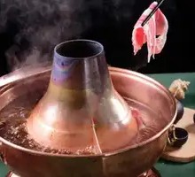 Yuan Yang Pot (Clear Broth Recommended)