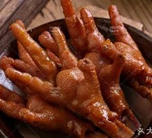 Spicy Braised Chicken Feet