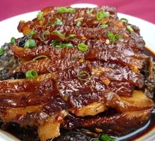 Preserved Vegetable Braised Pork