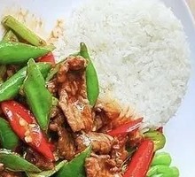 Beef with Green Pepper Rice Bowl