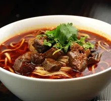 土豆烧牛肉盖面