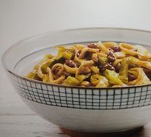 酸菜手工炸酱面