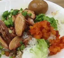 鲜香卤肉饭
