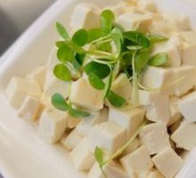 椿芽卤豆腐