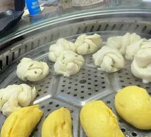 Steamed Bun with White Flour