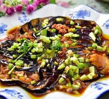 Eggplant with Minced Meat Sauce