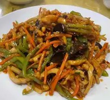 Beijing-style Shredded Pork in Soy Sauce