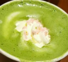 桃花满满风味抹茶拿铁