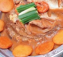 Whole Fish Steamed in One Pot